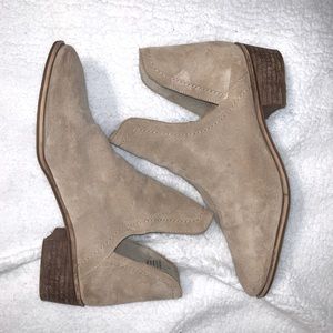 Ankle boots